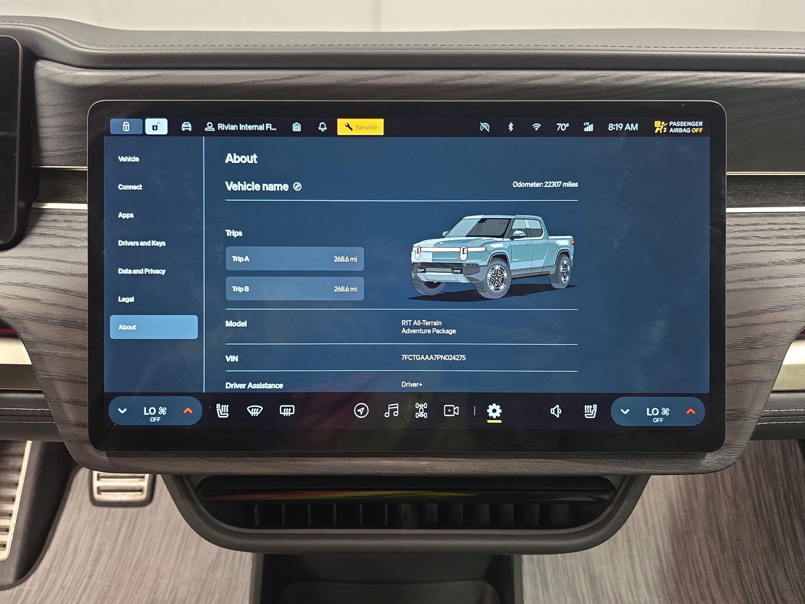 Used 2023 Rivian R1T Adventure image 27