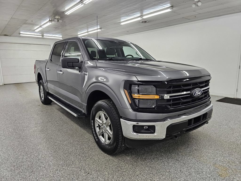 Used 2025 Ford F150 XLT w/ Equipment Group 301A Standard AWD/4WD image 3