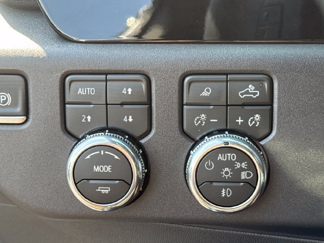New 2026 GMC Sierra 1500 SLT w/ SLT Convenience Package AWD/4WD image 30