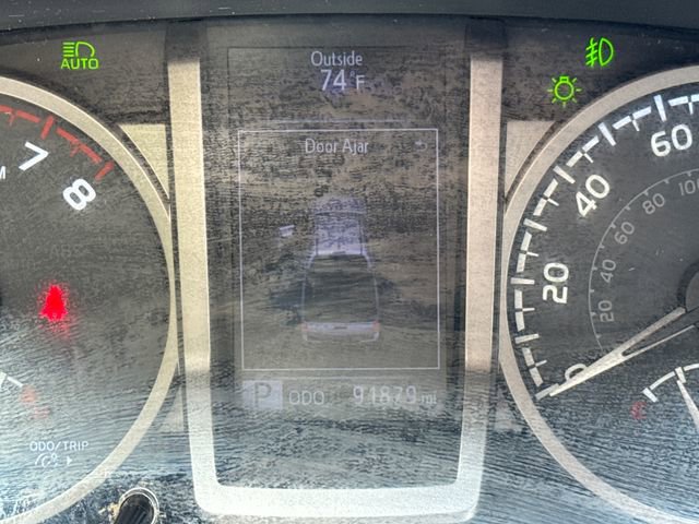 Used 2019 Toyota Tacoma SR5 AWD/4WD image 15