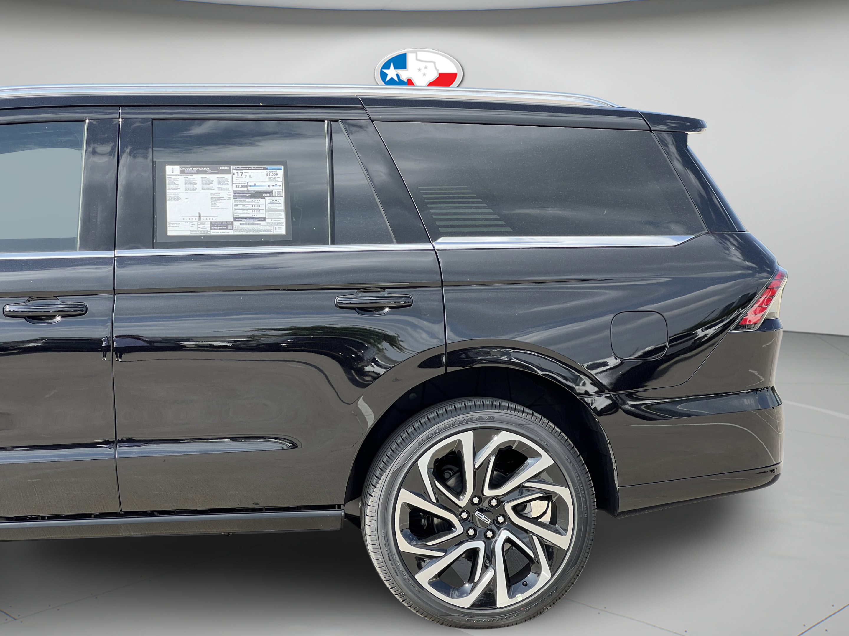 New 2026 Lincoln Navigator Black Label AWD/4WD image 29