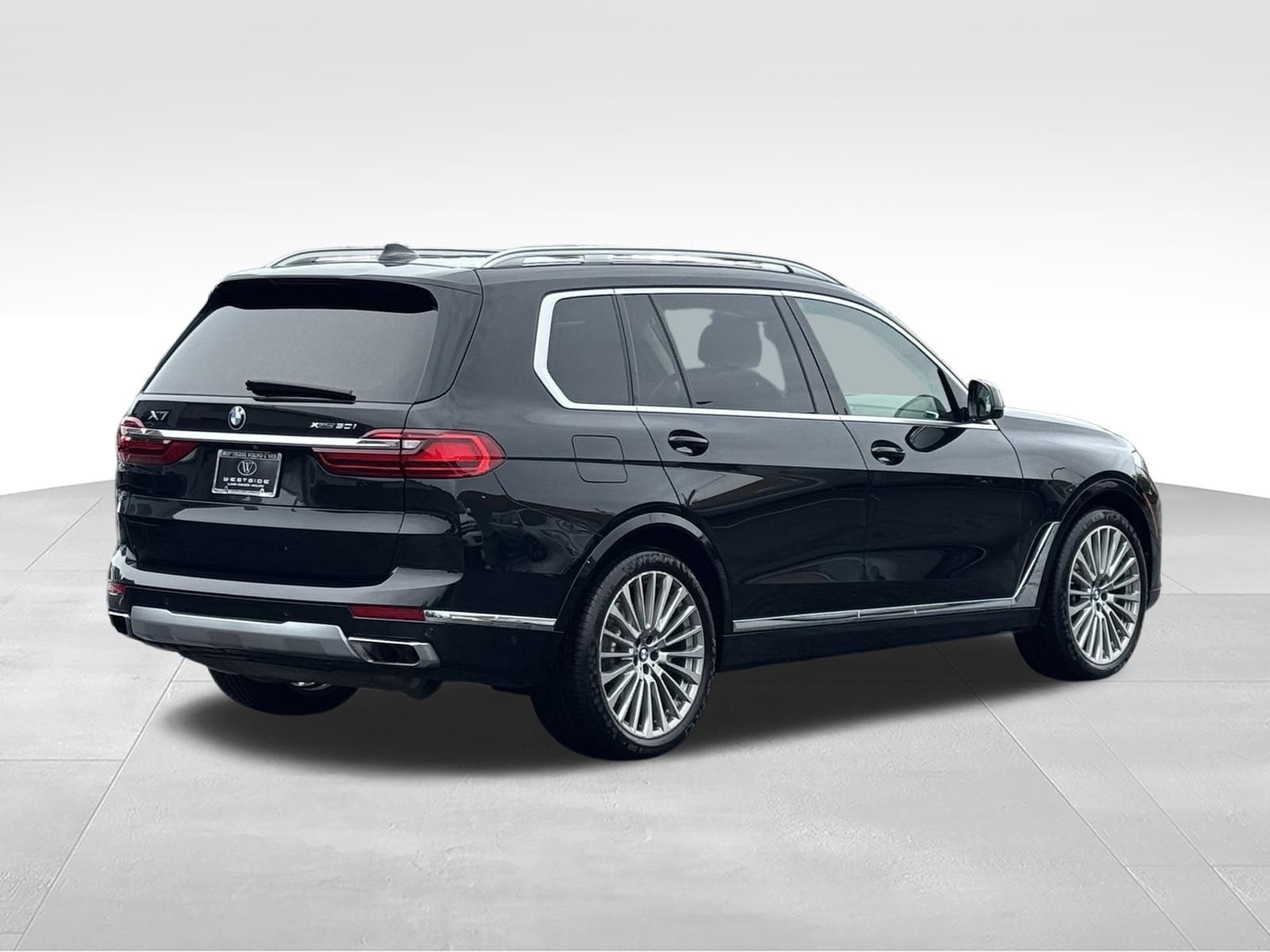 Used 2019 BMW X7 xDrive50i w/ Dynamic Handling Package AWD/4WD image 4
