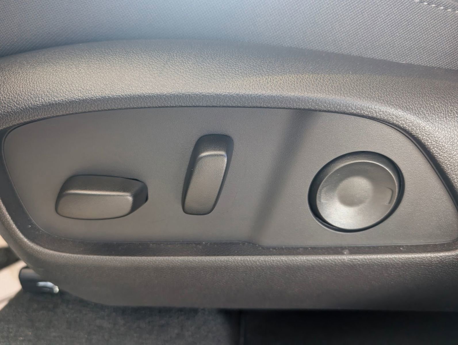 Certified 2026 GMC Terrain Denali w/ LPO, Floor Liner Package image 12