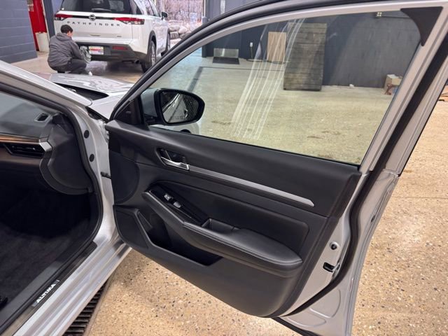 Certified 2024 Nissan Altima 2.5 SL image 28