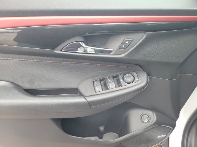 Used 2025 Chevrolet TrailBlazer RS w/ Convenience Package image 32