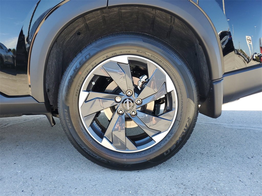 New 2026 Nissan Rogue SV w/ SV Premium Package image 5