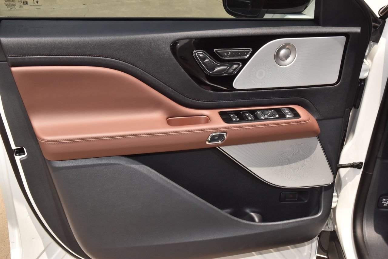 New 2026 Lincoln Aviator Reserve AWD/4WD image 36