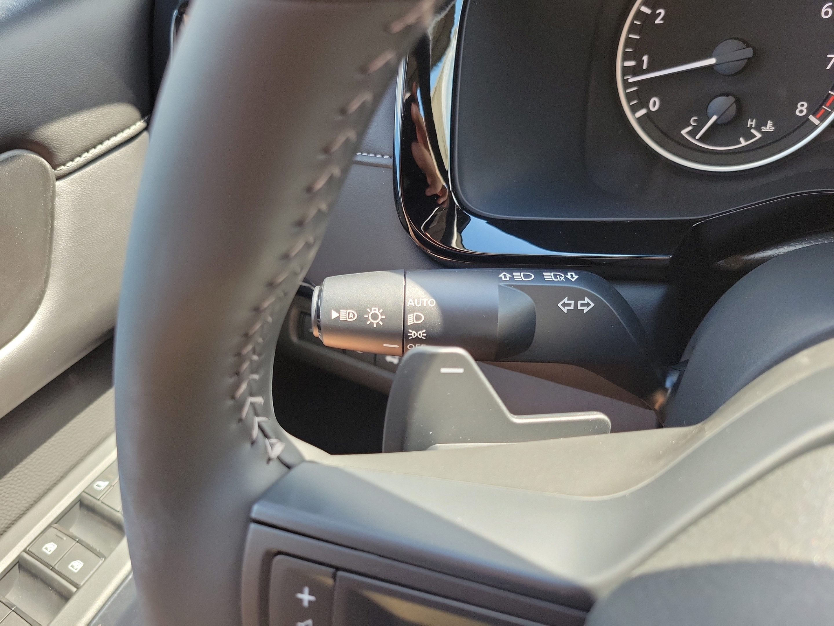 New 2026 Nissan Pathfinder SV w/ Cargo Package FWD image 24