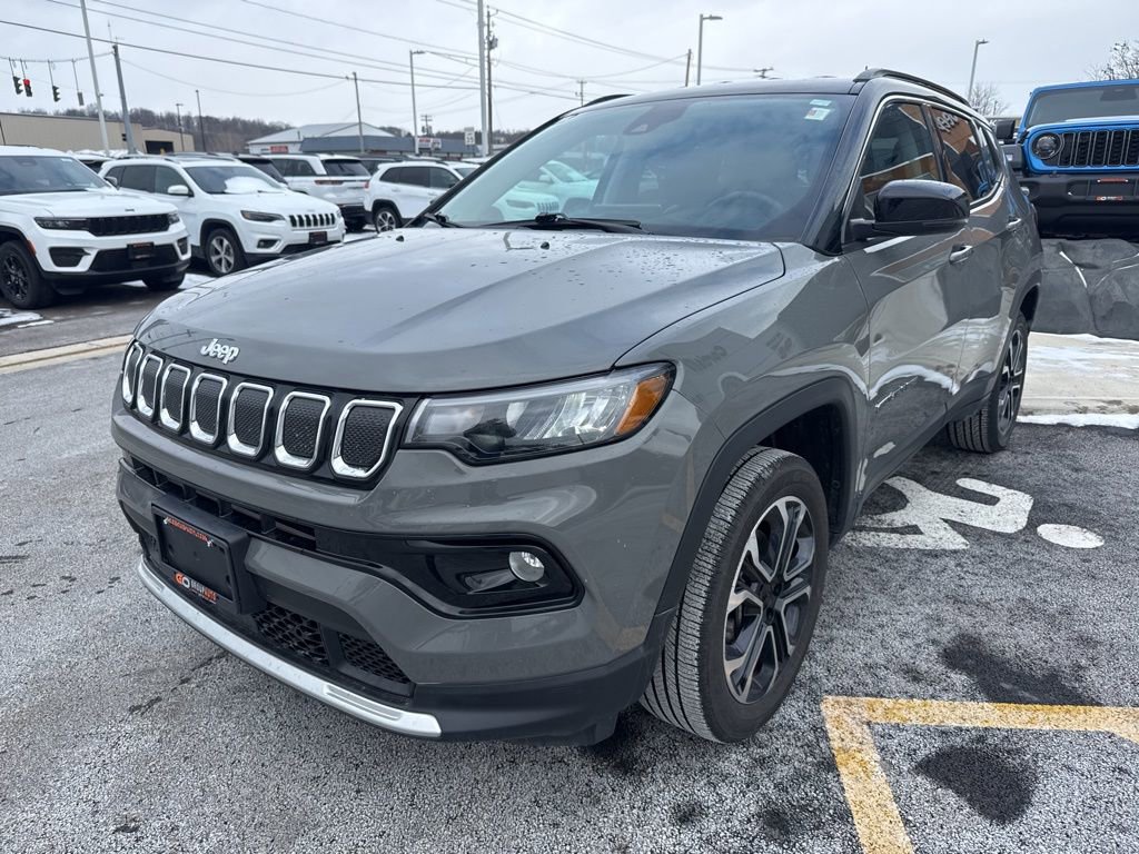 Used 2022 Jeep Compass Limited image 3
