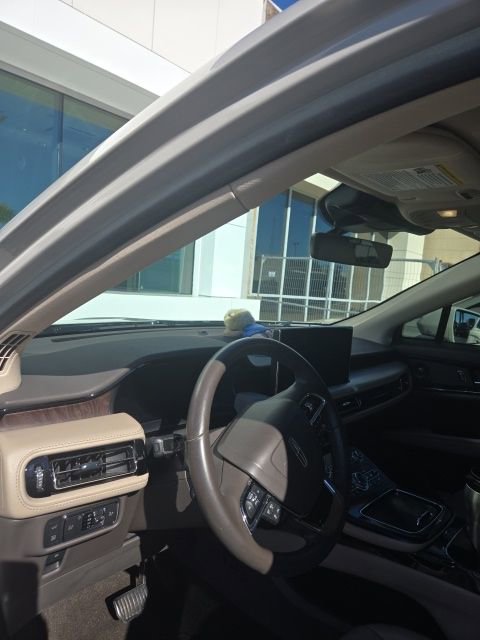 Used 2022 Lincoln Nautilus Reserve w/ Equipment Group 201A image 14