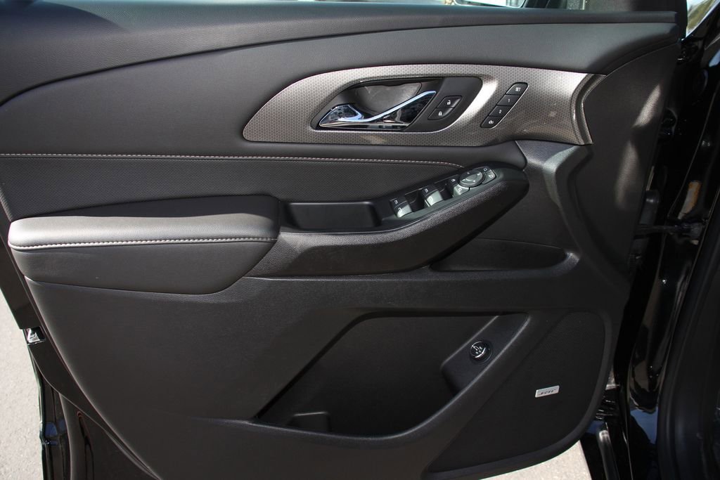Used 2023 Chevrolet Traverse Premier w/ Redline Edition FWD image 22
