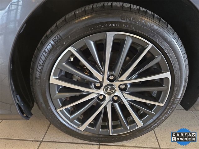Used 2023 Lexus ES 350 w/ Premium Package image 10