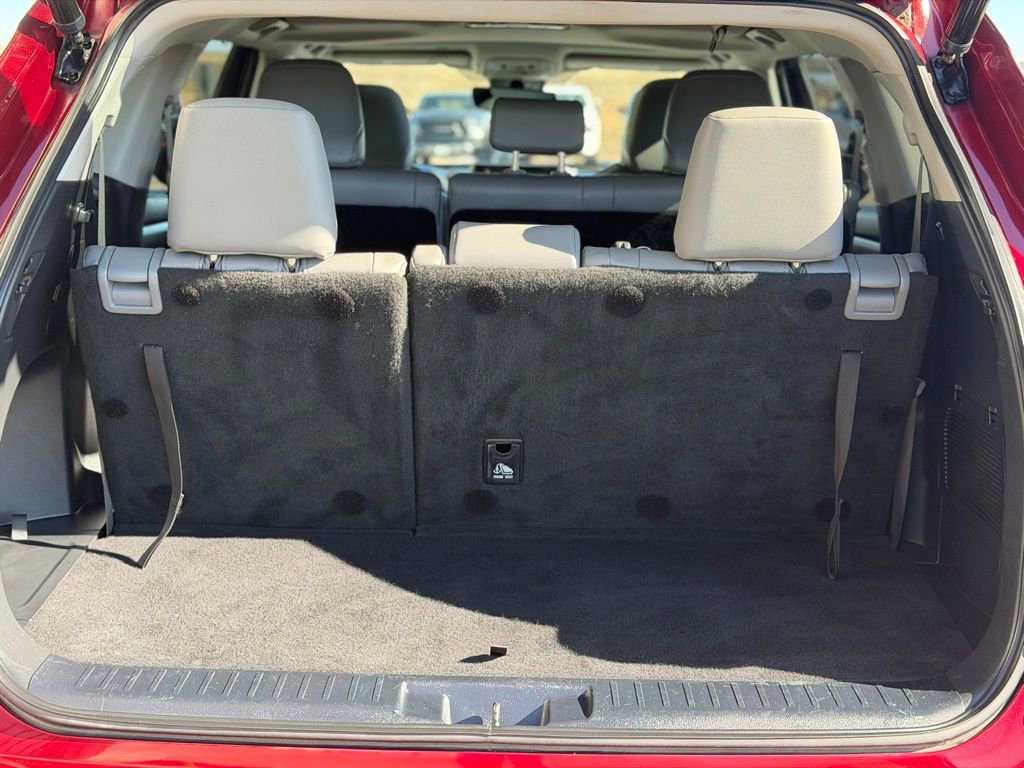 Used 2022 Toyota Highlander XLE image 9