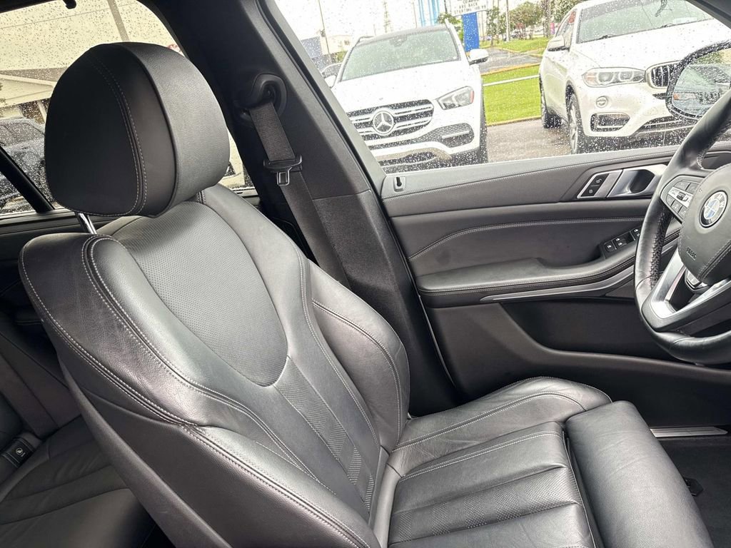 Used 2019 BMW X5 xDrive40i w/ Executive Package AWD/4WD image 13