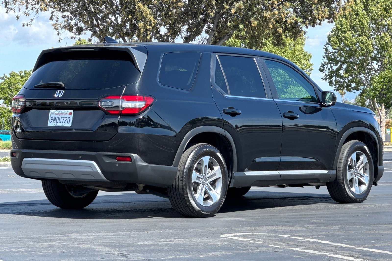 Used 2024 Honda Pilot EX-L image 4
