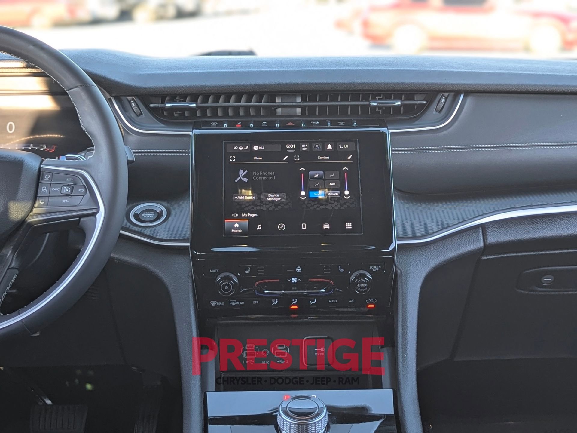 Used 2023 Jeep Grand Cherokee L Laredo image 23