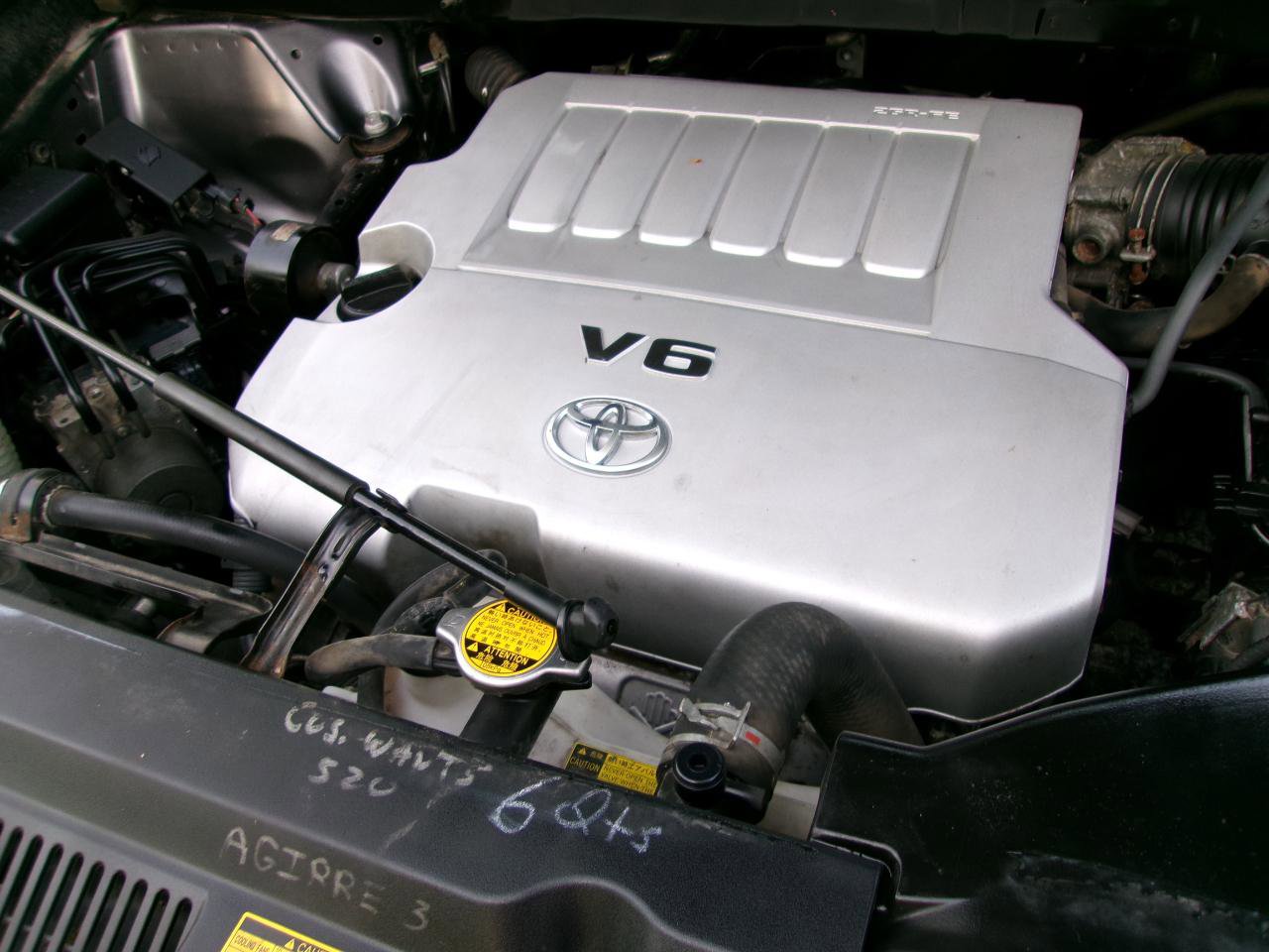 Used 2011 Toyota Highlander SE w/ Tow Pkg AWD/4WD image 15