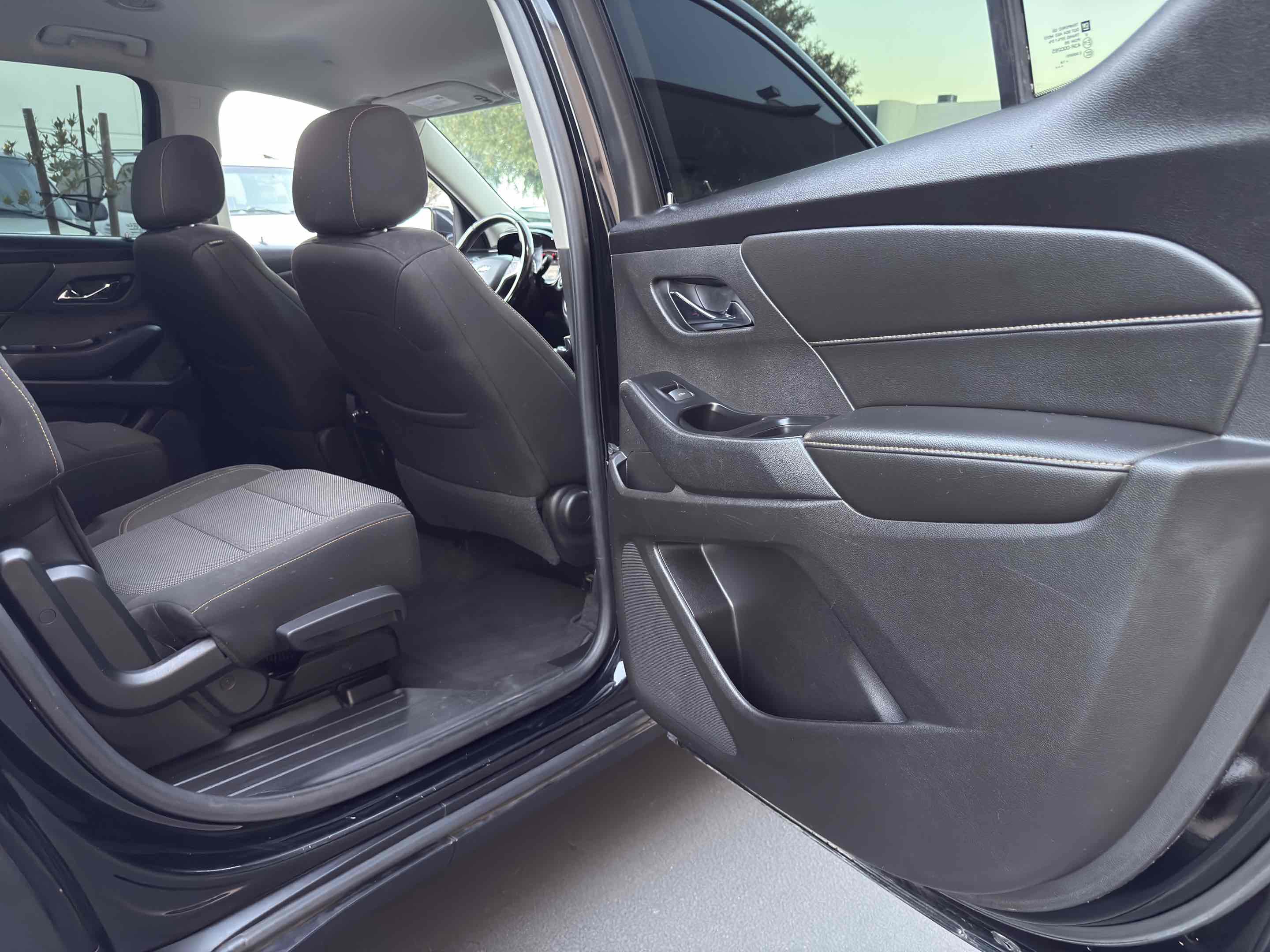 Used 2019 Chevrolet Traverse LT image 45