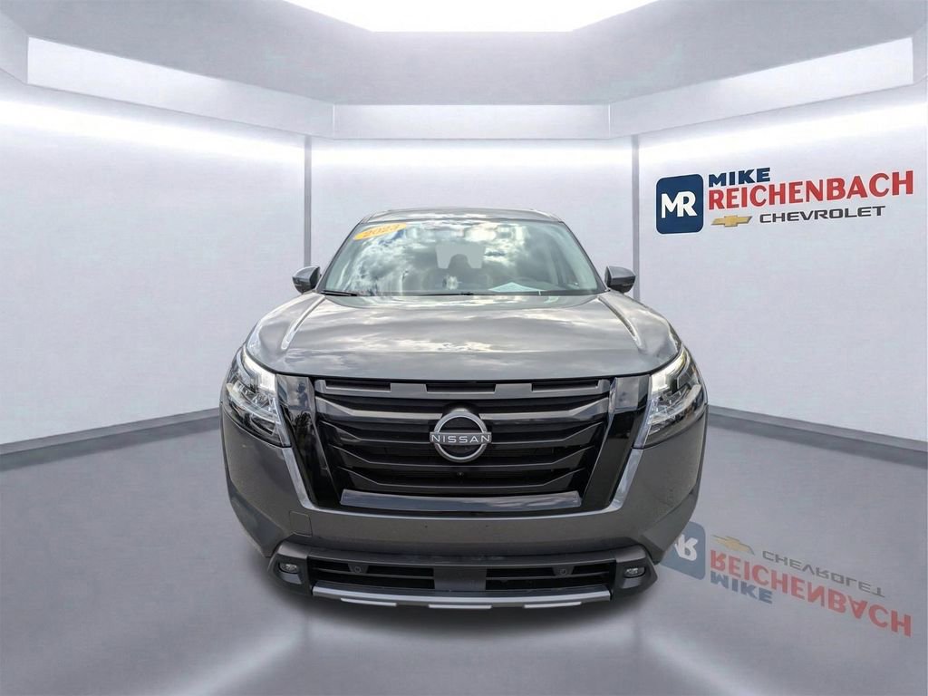 Used 2023 Nissan Pathfinder SL image 9
