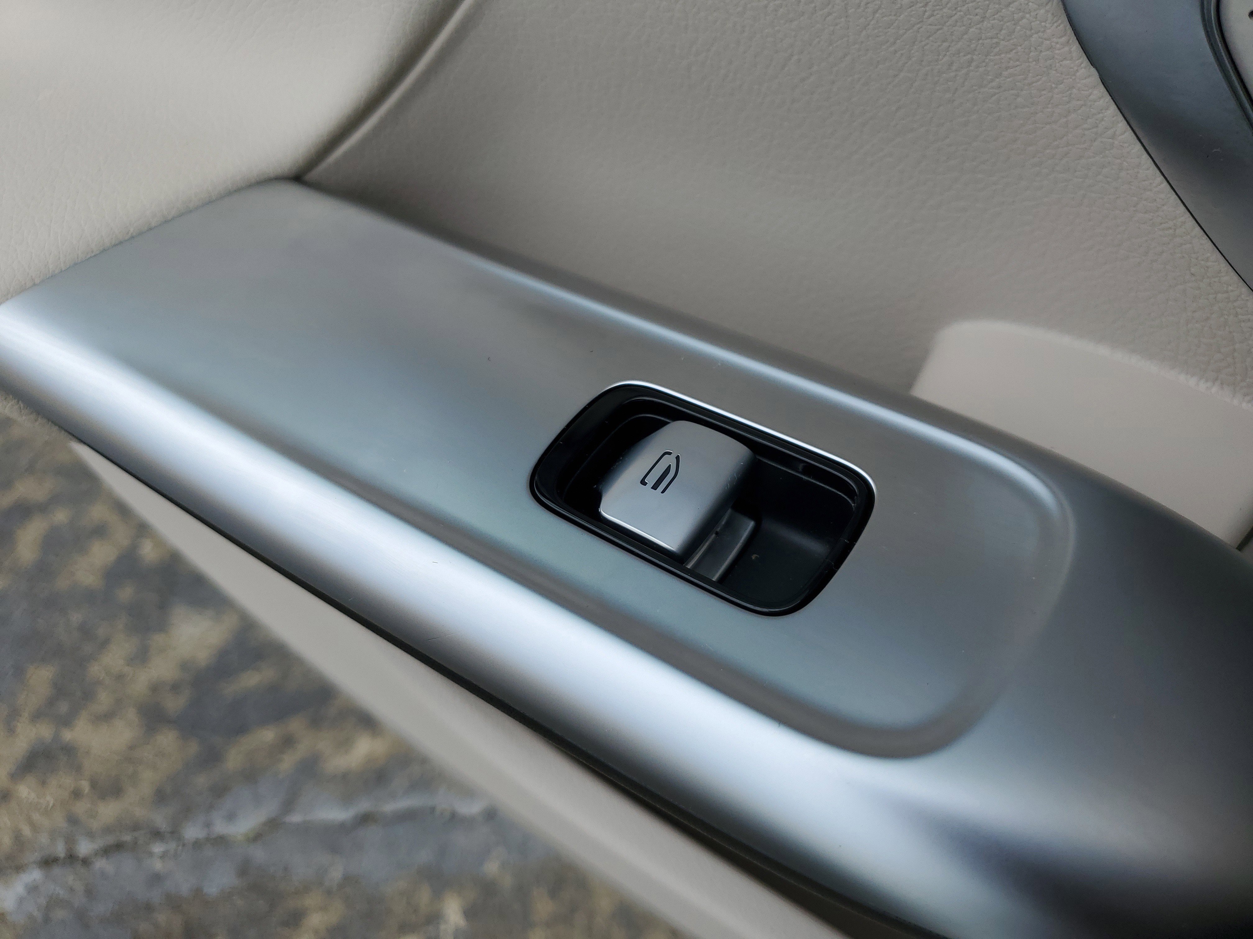 Used 2023 Mercedes-Benz C 300 Sedan image 13