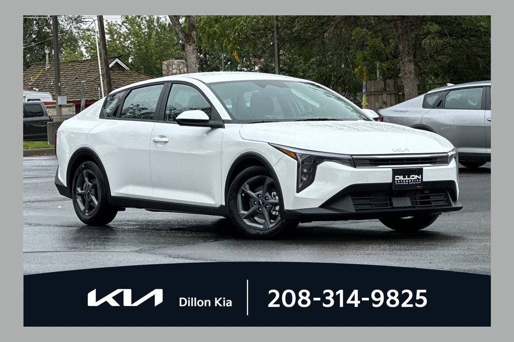 New 2026 Kia K4 FWD image 1