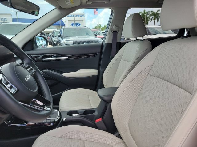 Used 2023 Kia Seltos EX AWD/4WD image 25
