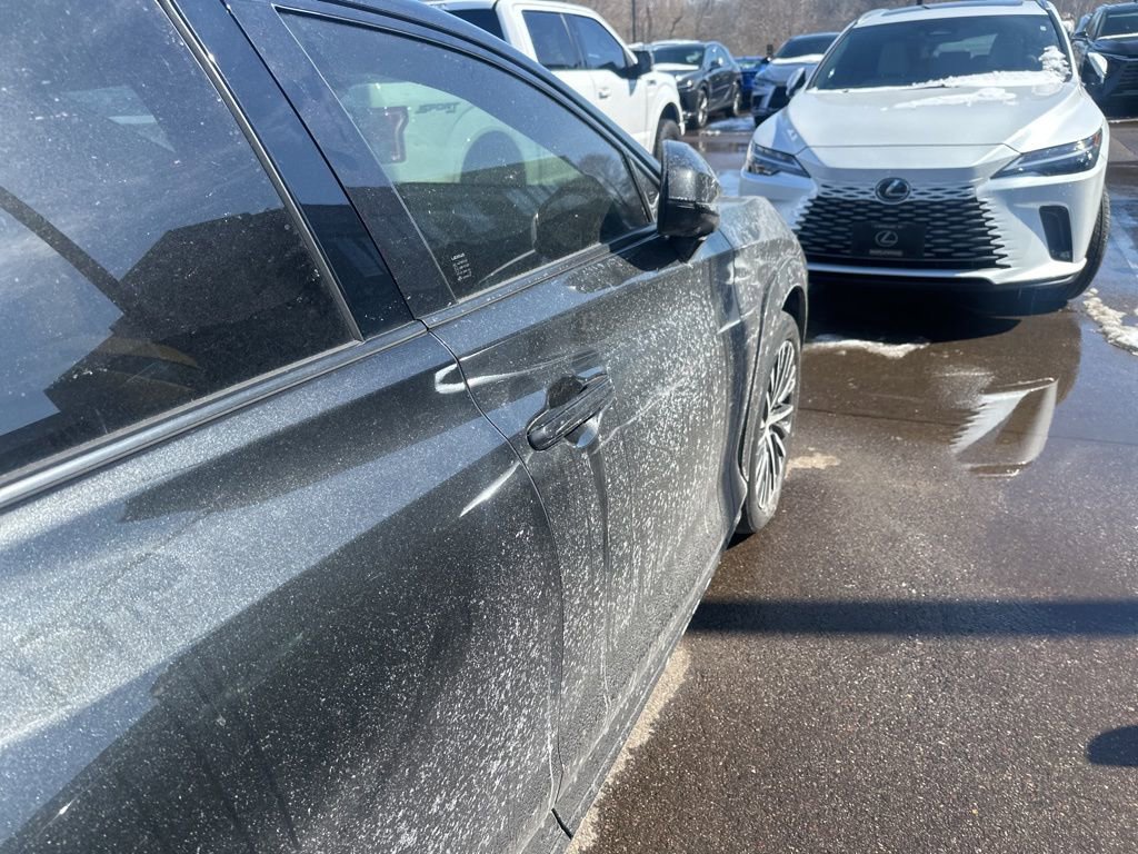 Used 2023 Lexus RZ 450e Premium w/ Technology Package image 15