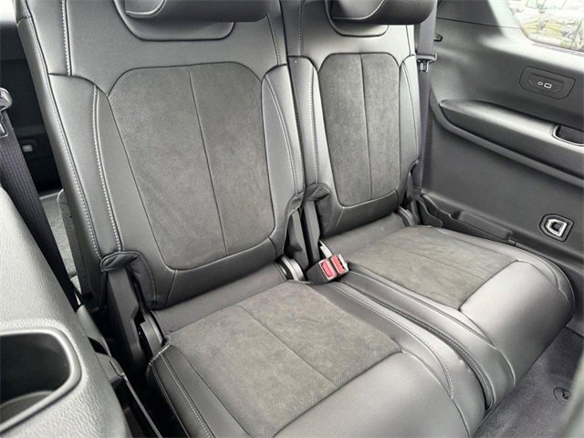 New 2025 Jeep Grand Cherokee L Altitude image 14