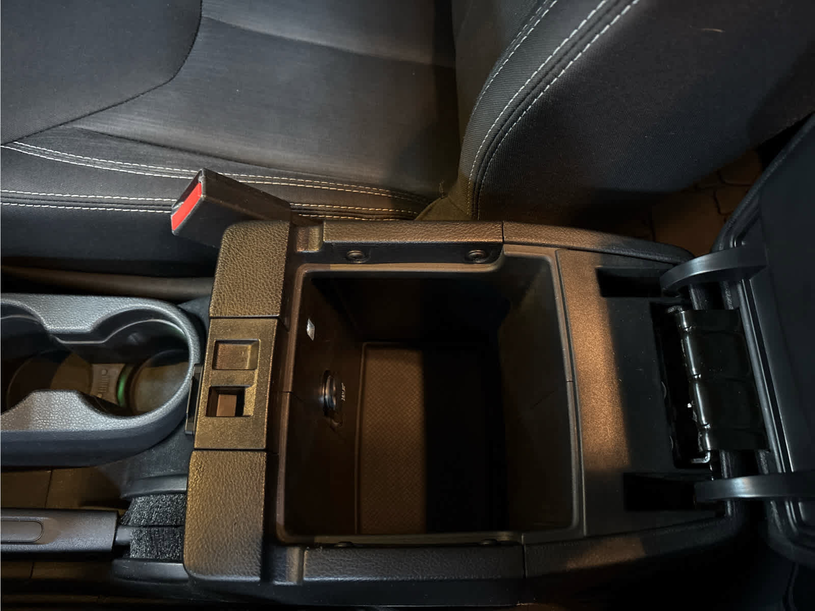 Used 2014 Jeep Wrangler Unlimited Sahara w/ Connectivity Group image 41