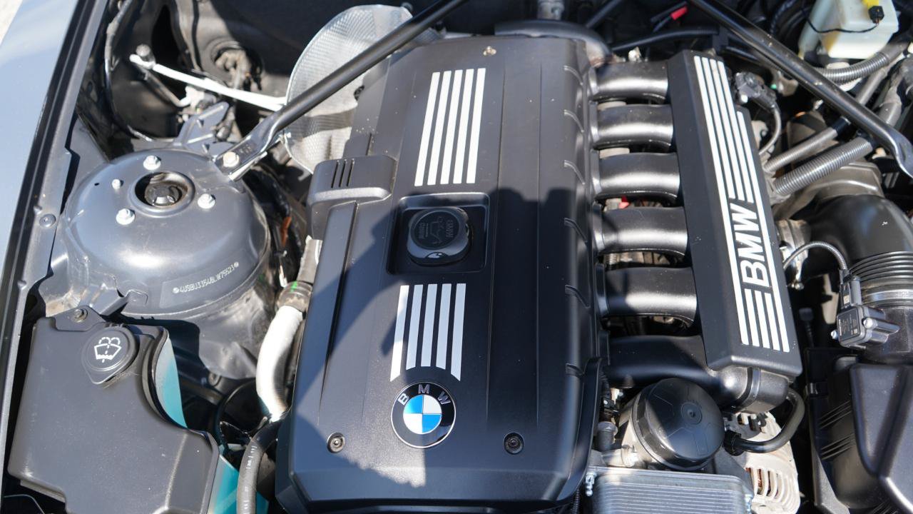 Used 2008 BMW Z4 3.0i w/ Premium Pkg RWD image 91