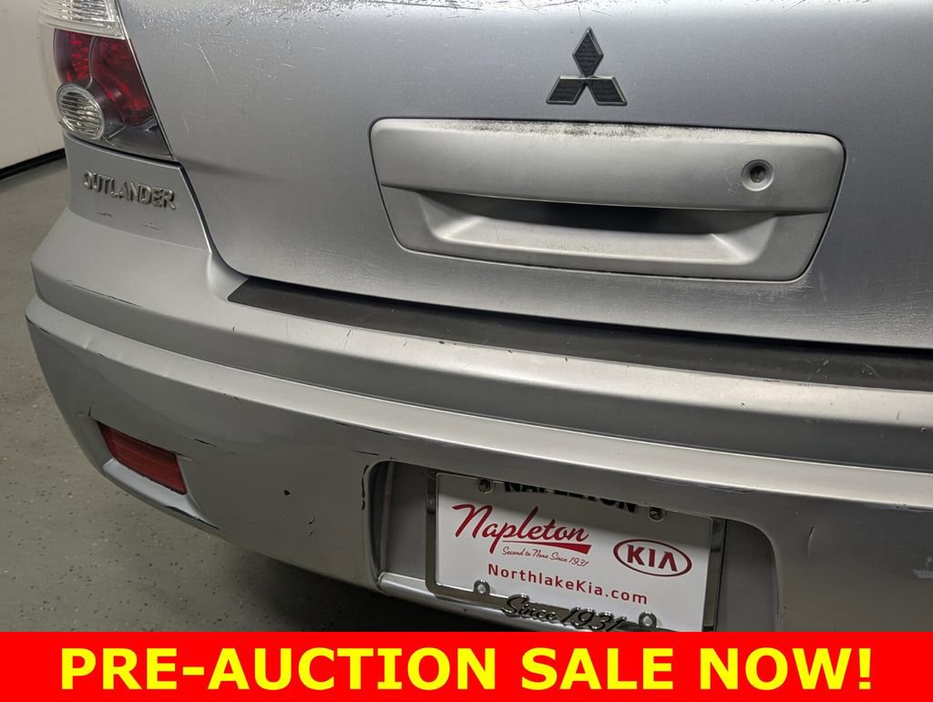 Used 2006 Mitsubishi Outlander SE FWD image 8
