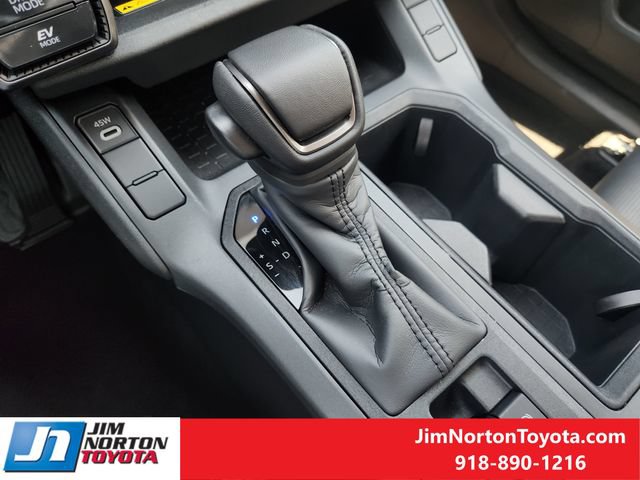 Used 2026 Toyota RAV4 XLE Premium FWD image 21