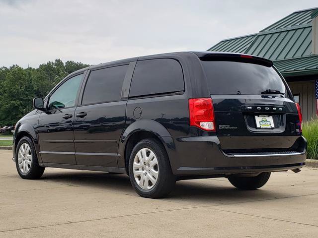 Used 2016 Dodge Grand Caravan SE w/ Quick Order Package 29E SE FWD image 3