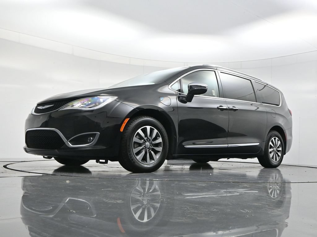 Used 2020 Chrysler Pacifica Limited FWD image 44