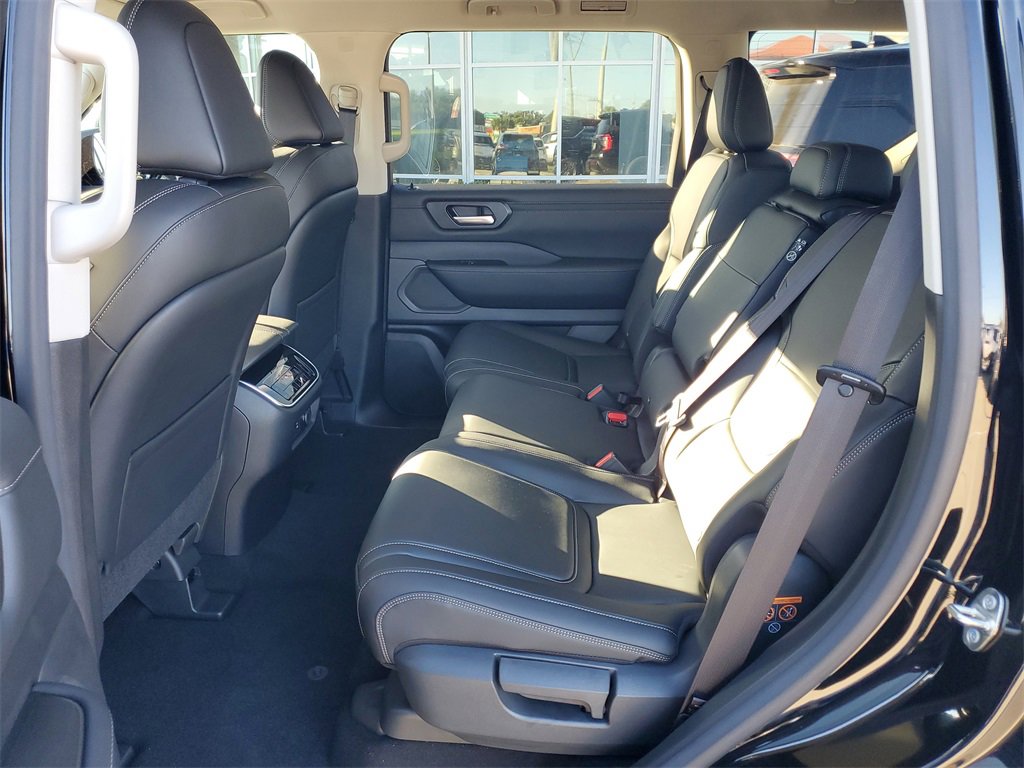 New 2026 Nissan Armada SV image 6