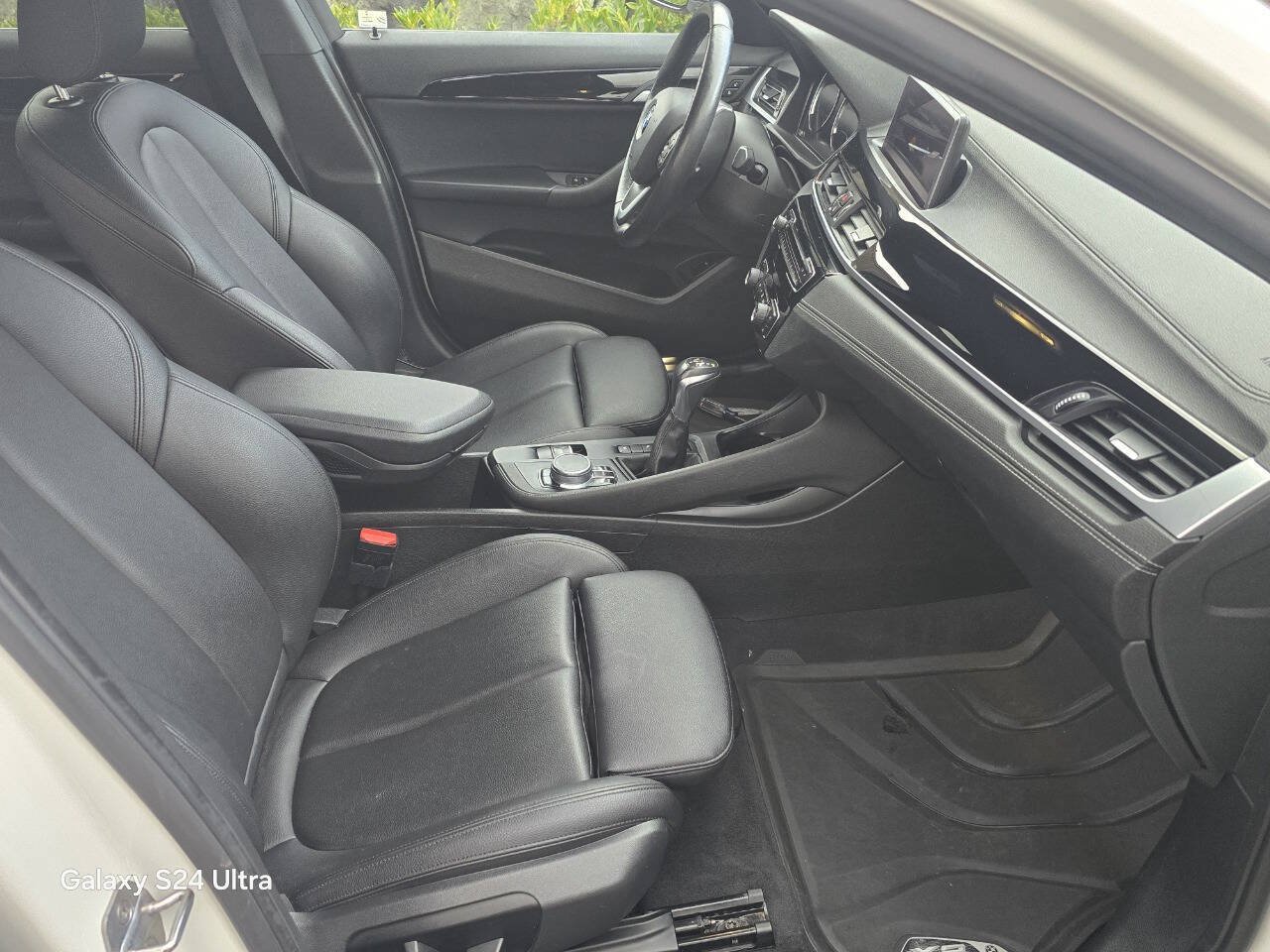 Used 2019 BMW X2 xDrive28i w/ Convenience Package AWD/4WD image 17