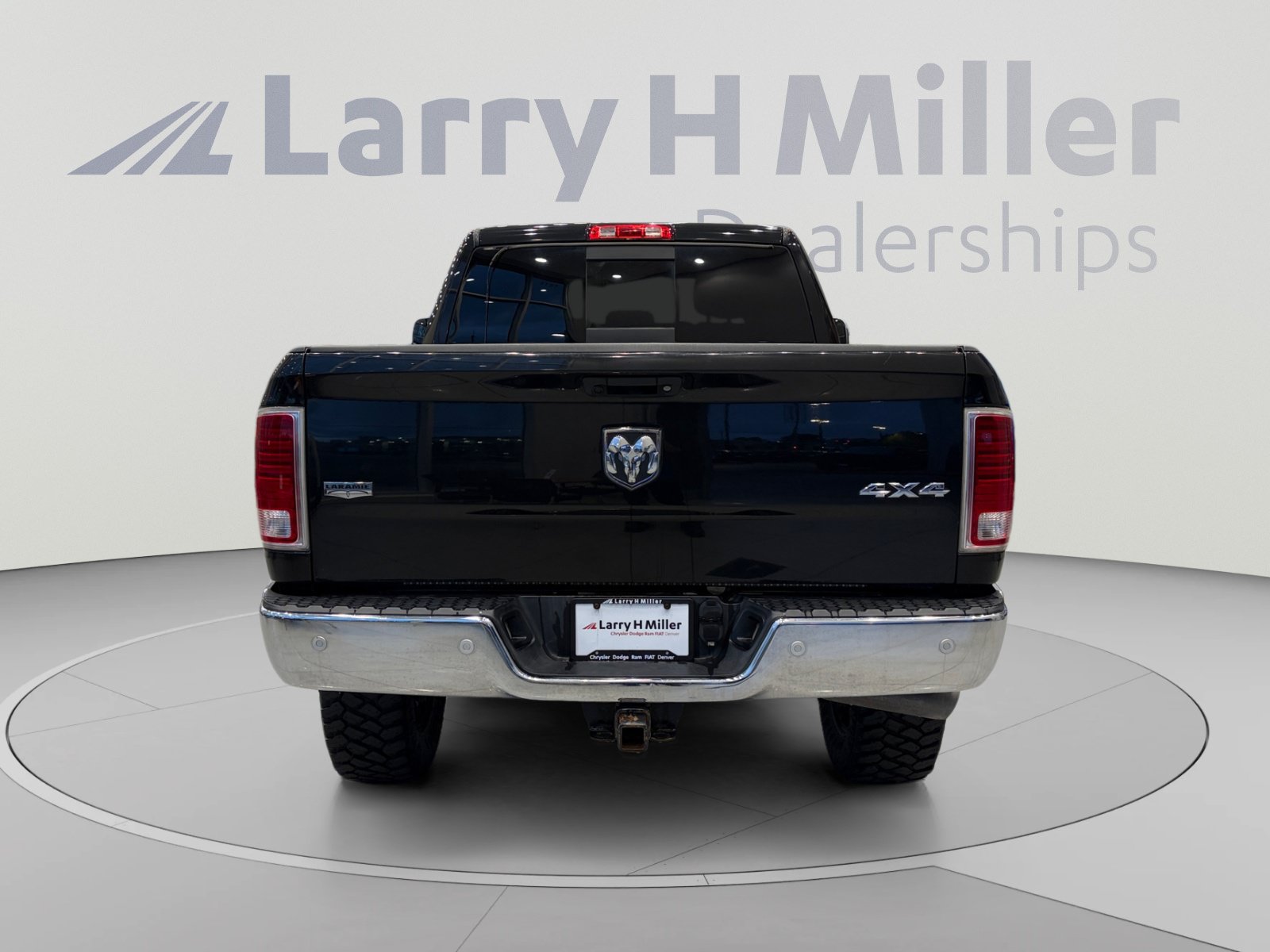 Used 2016 RAM 2500 Laramie w/ Convenience Group AWD/4WD image 4