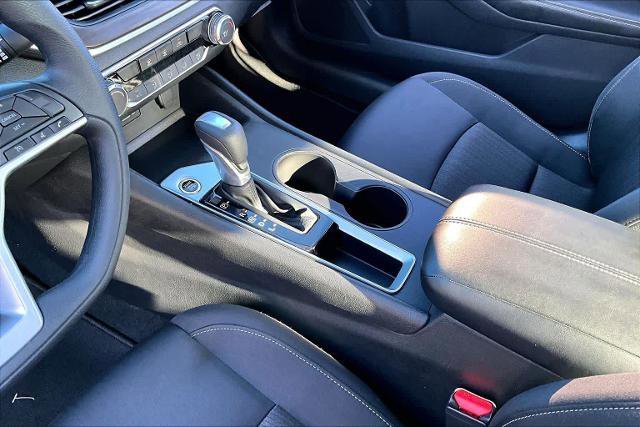 Certified 2025 Nissan Altima 2.5 SV FWD image 17