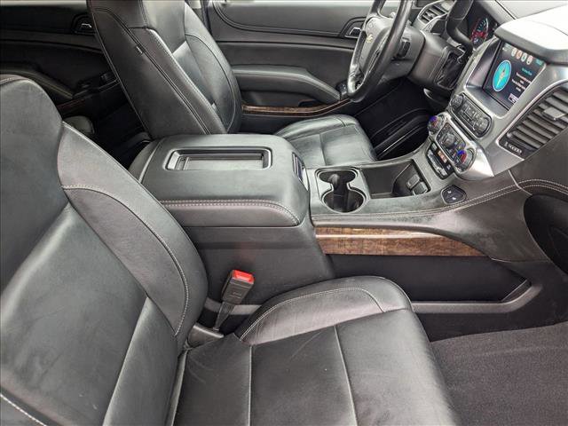 Used 2020 Chevrolet Suburban LT w/ Luxury Package image 21