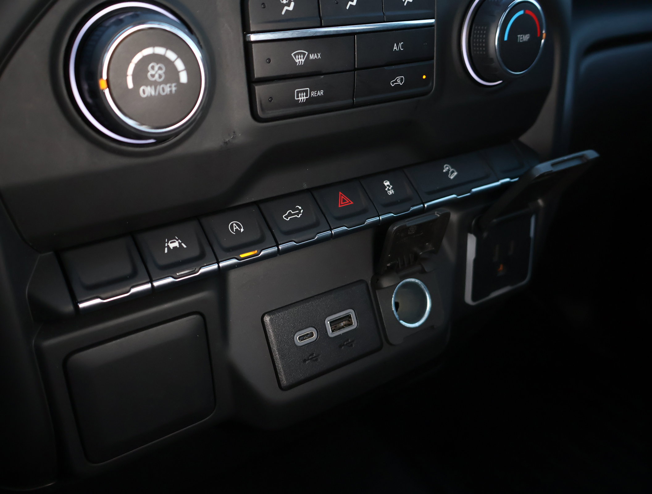 Used 2024 Chevrolet Silverado 1500 Custom Trail Boss image 19