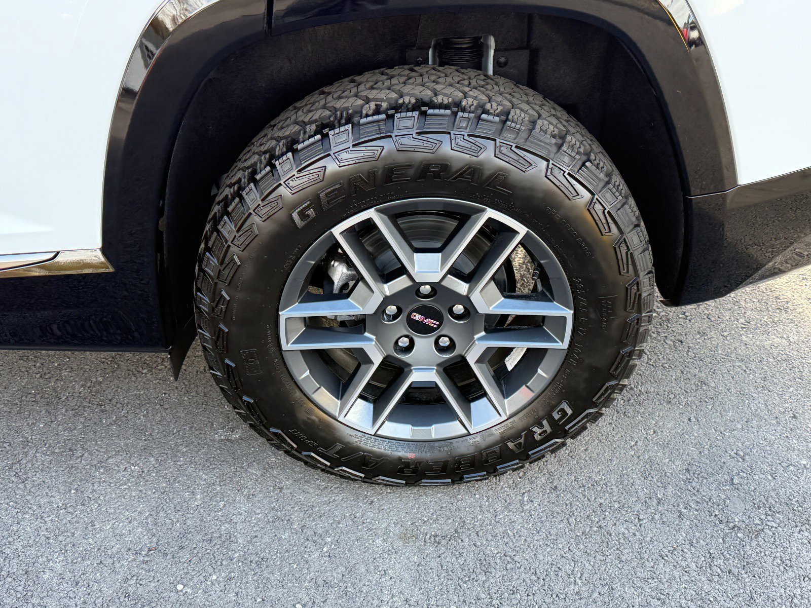 New 2026 GMC Terrain AT4 w/ LPO, Floor Liner Package image 10
