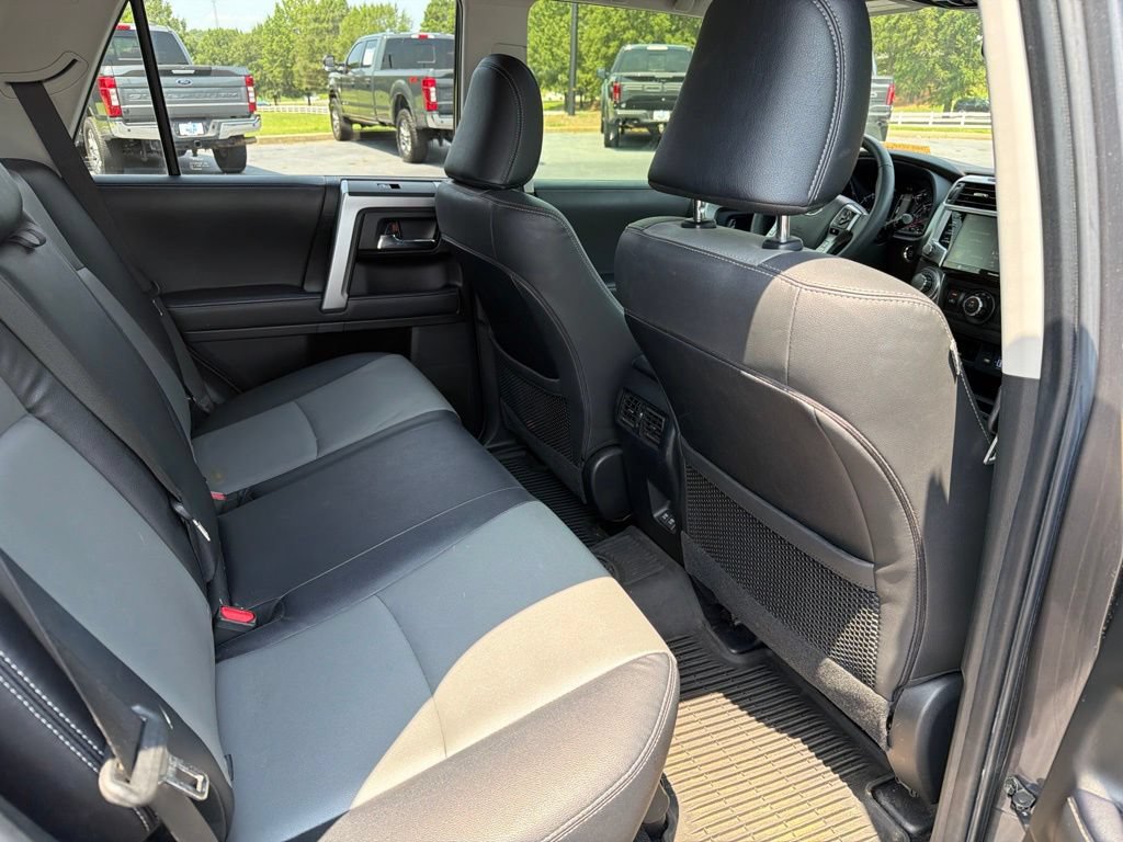 Used 2021 Toyota 4Runner SR5 Premium w/ Moonroof Package RWD image 9