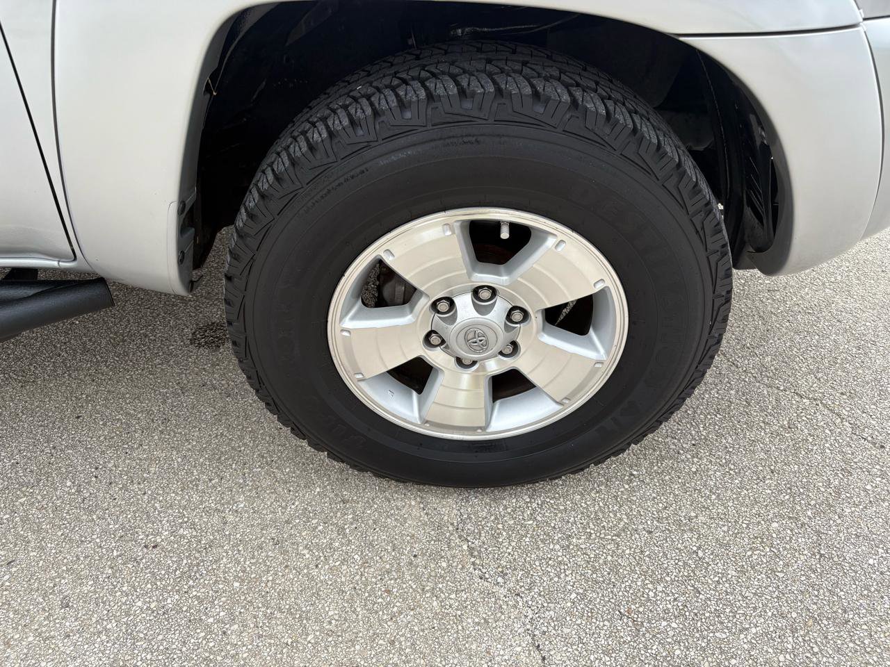 Used 2010 Toyota Tacoma PreRunner RWD image 19