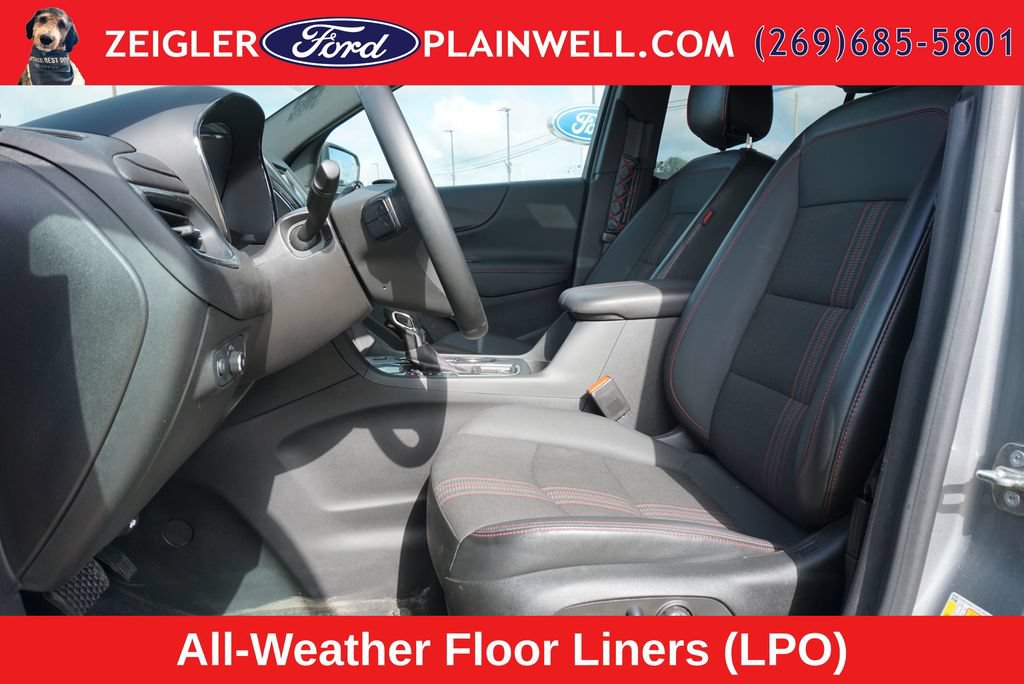 Used 2023 Chevrolet Equinox RS w/ LPO, Floor Liner Package FWD image 17