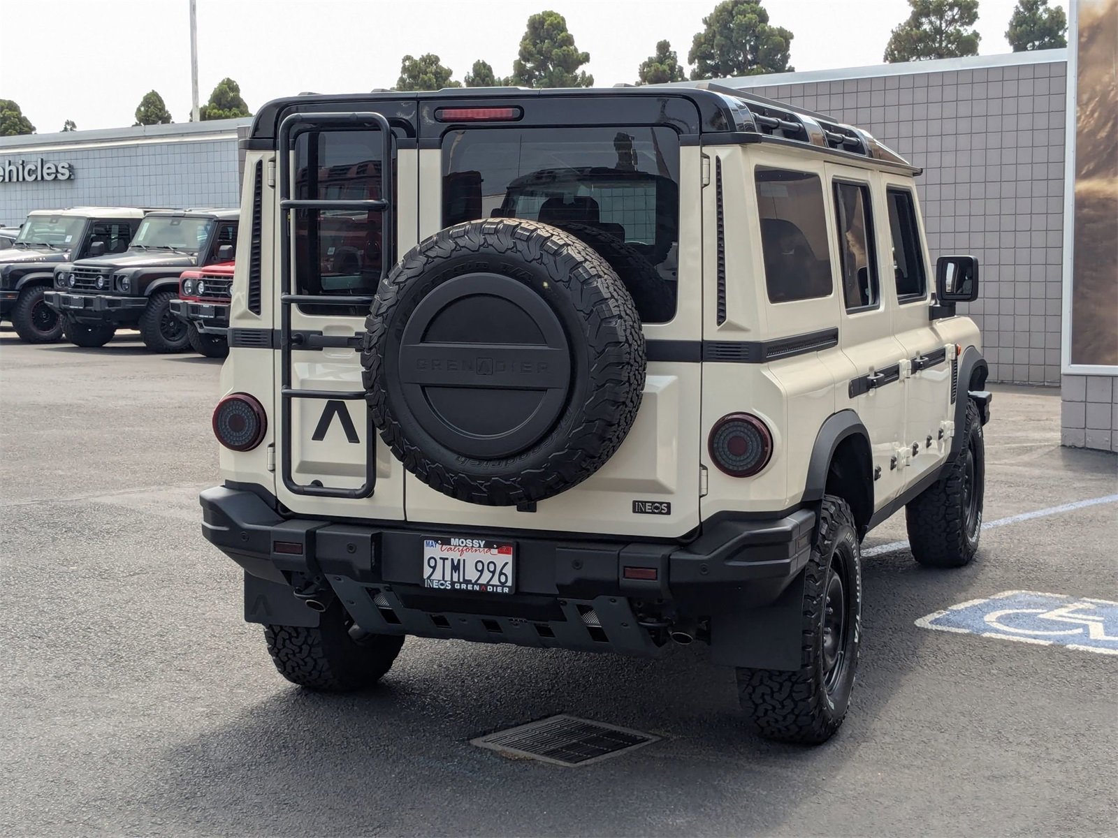 Used 2024 INEOS Grenadier image 5