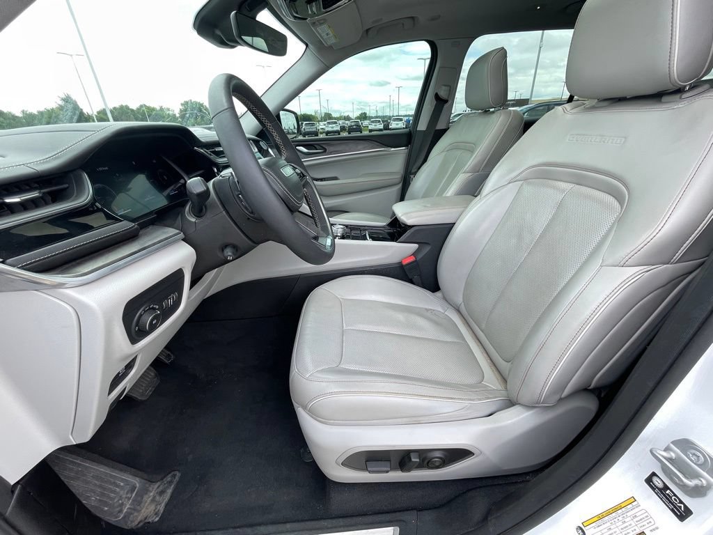 Used 2023 Jeep Grand Cherokee L Overland AWD/4WD image 30