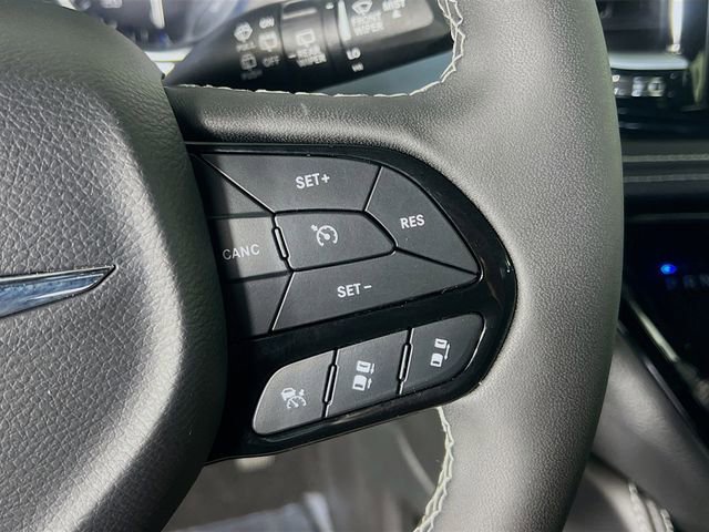 Used 2026 Chrysler Pacifica Limited w/ S Appearance Package image 18