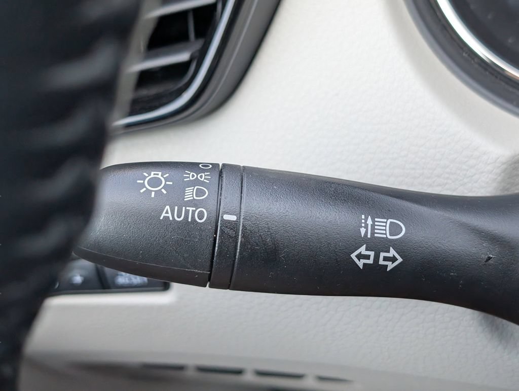 Used 2022 Nissan Rogue Sport SL AWD/4WD image 21