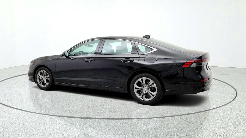 Used 2025 Honda Accord EX-L image 7