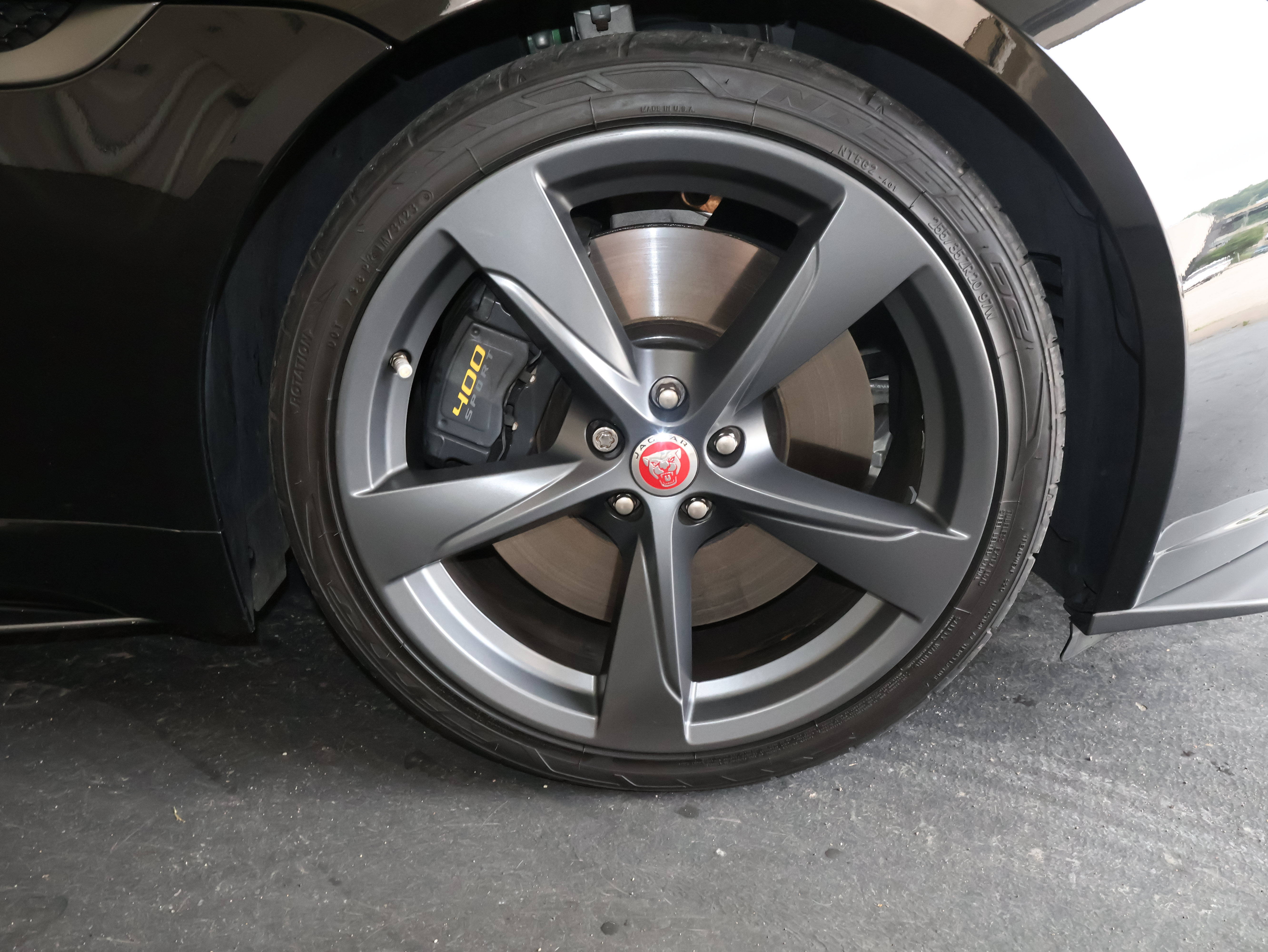 Used 2018 Jaguar F-TYPE 400 Sport AWD/4WD image 40
